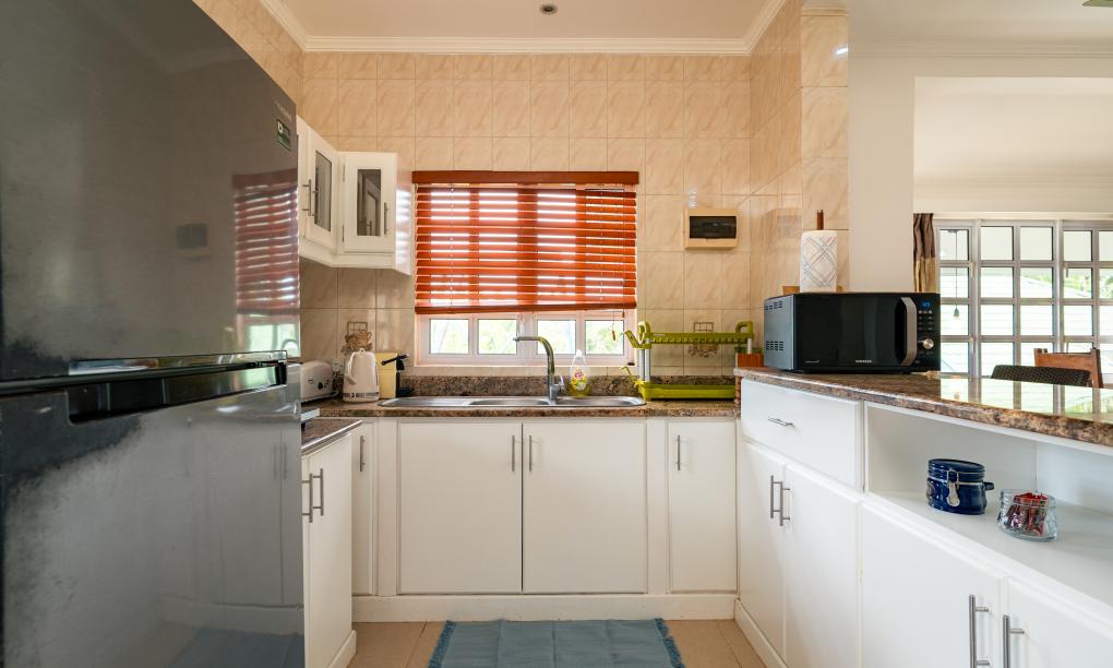 Captain's Villa - 2-Bedroom Suite - Swan