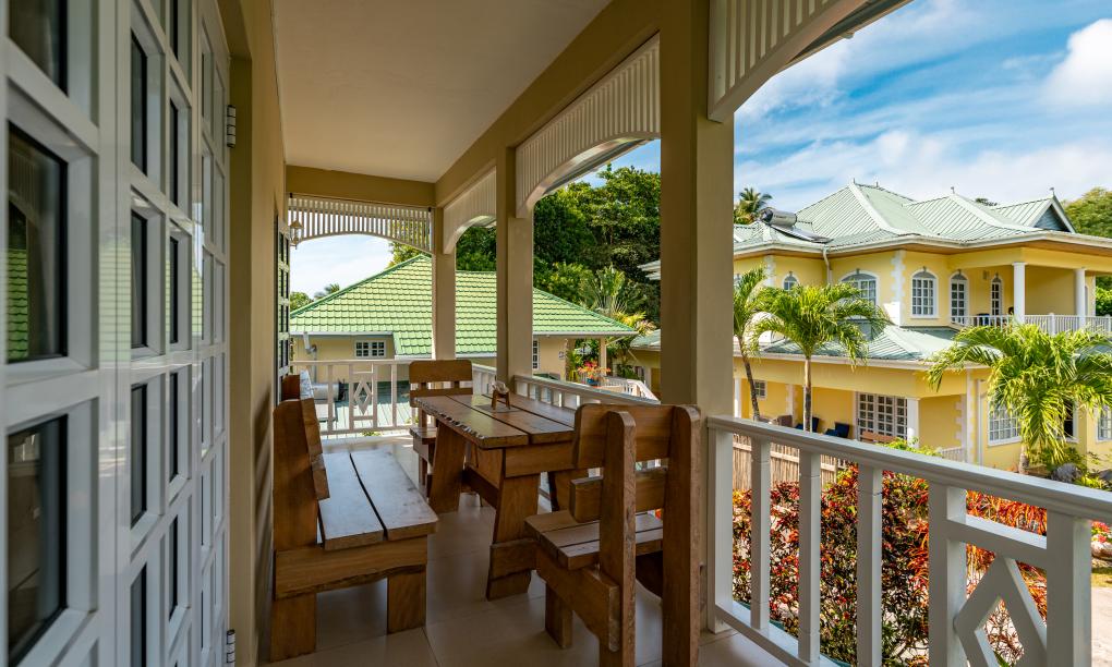 Captain's Villa - 2-Bedroom Suite - Swan