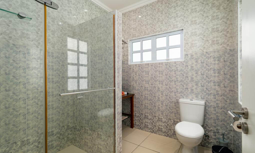 Captain's Villa - Family Room