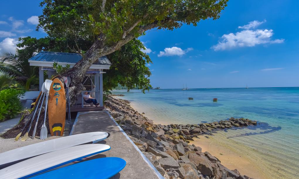 Le Nautique Luxury Beachfront Apartments