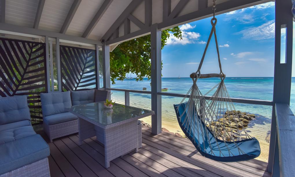 Le Nautique Luxury Beachfront Apartments