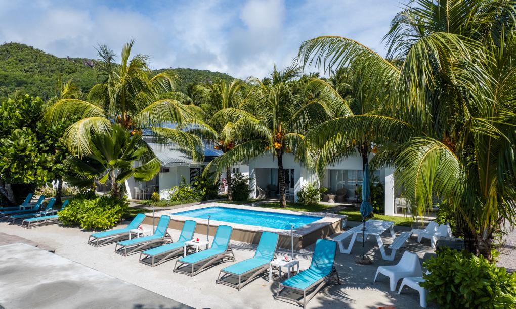 Le Nautique Luxury Beachfront Apartments