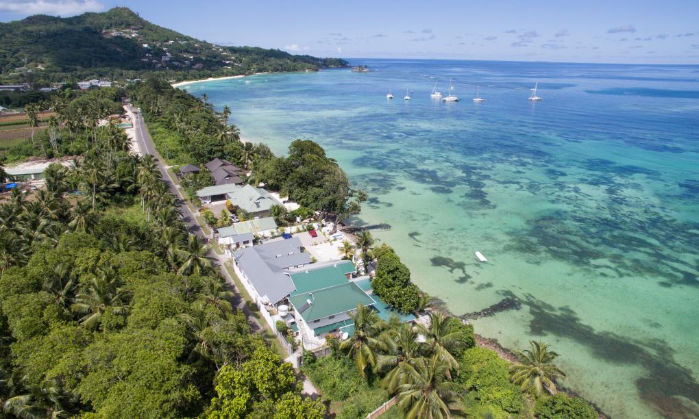 Le Nautique Luxury Beachfront Apartments