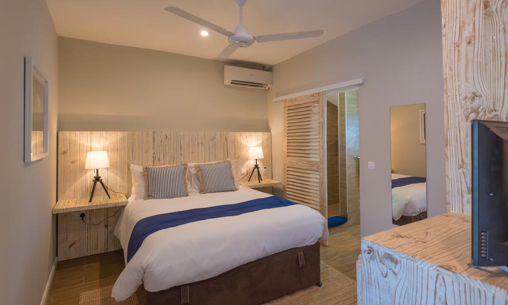 Le Nautique Luxury Beachfront Apartments - Queen Gartenblick-Appartement