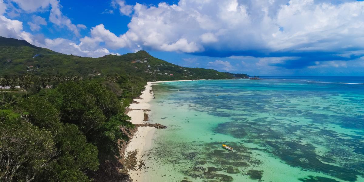 Le Nautique Luxury Beachfront Apartments