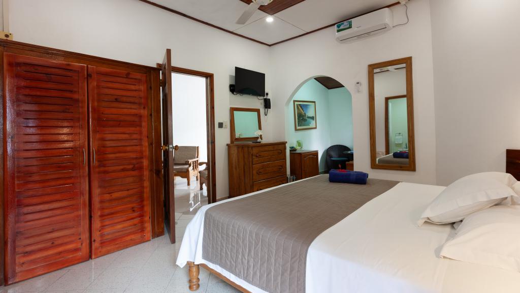 Photo 30: Beach Villa Guesthouse - Praslin (Seychelles)