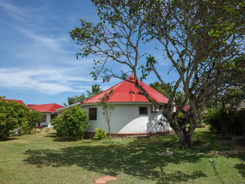 Beach Villa Guesthouse - Photo 9