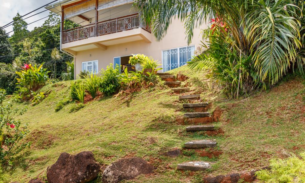 Frangipani Self-catering Holiday Apartment