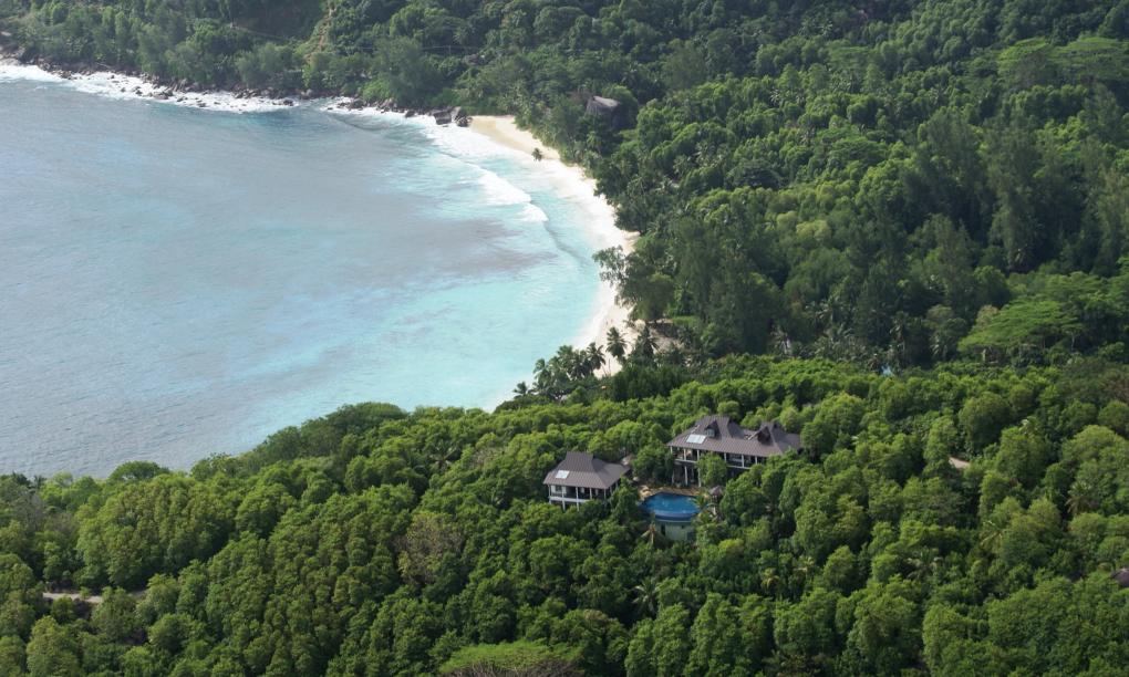 Residence on the Rocks