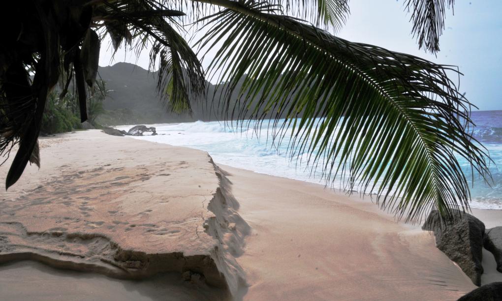 Residence on the Rocks