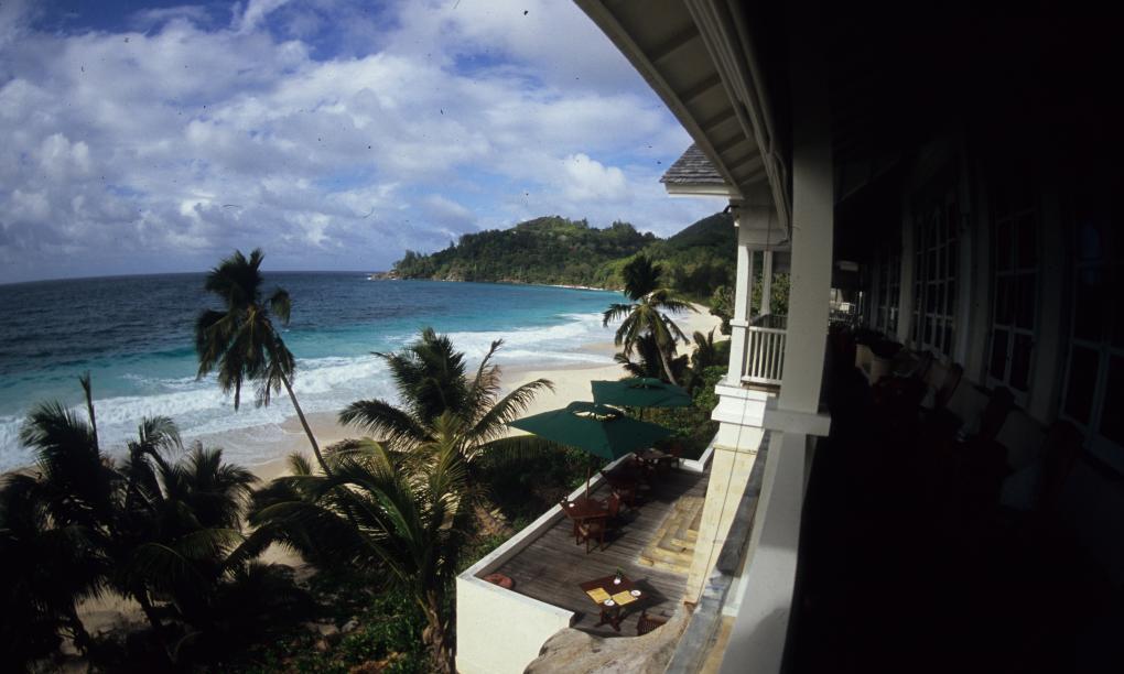 Residence on the Rocks