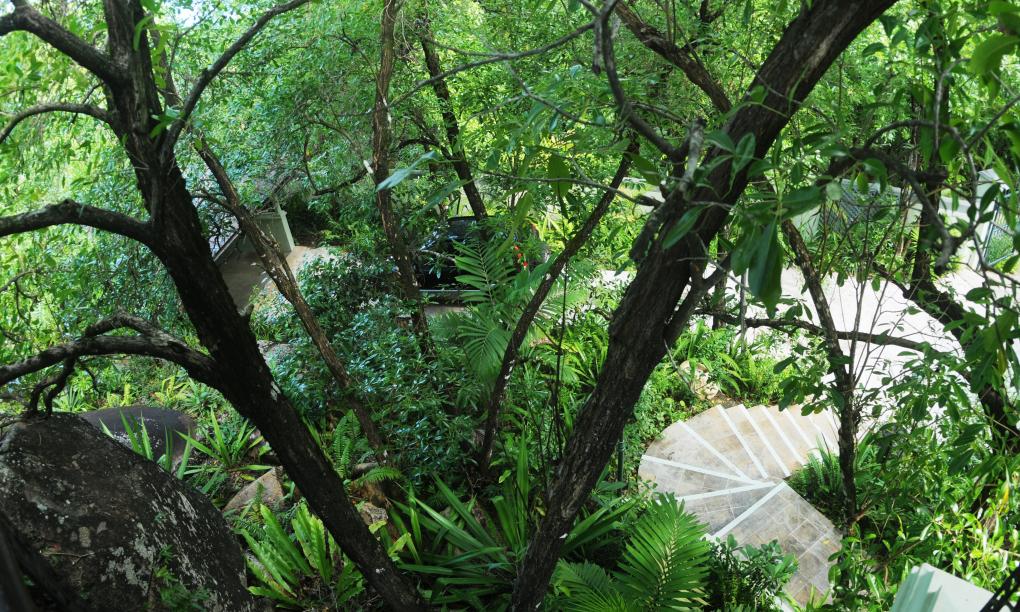 Residence on the Rocks