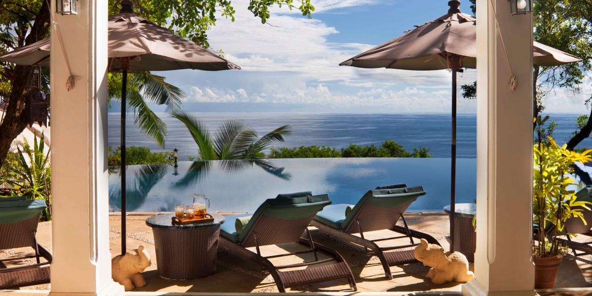 Residence on the Rocks