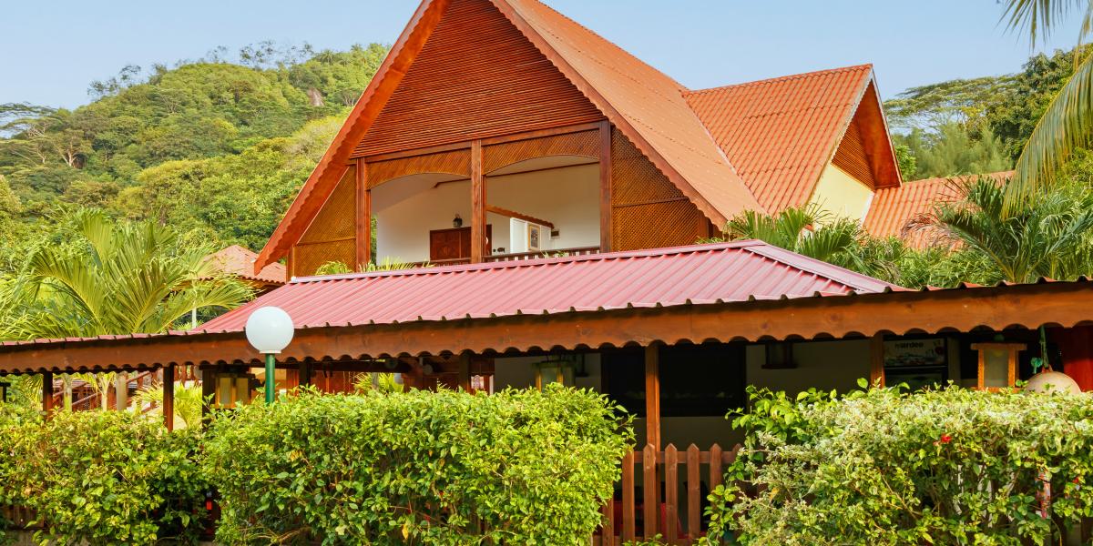 Takamaka Green Village