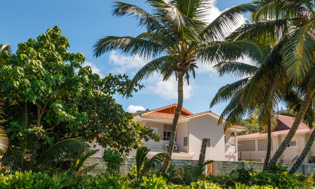 Shanaz Beachside Retreat