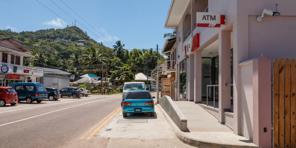 Shanaz Beachside Retreat