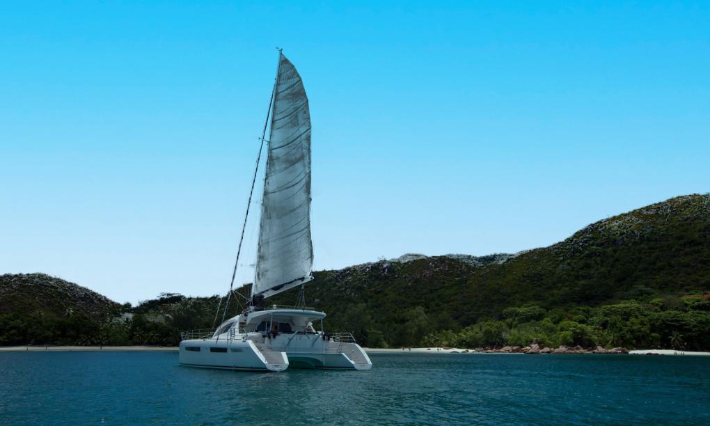 Seyscapes Yacht Charter - Full Charter Cirrus