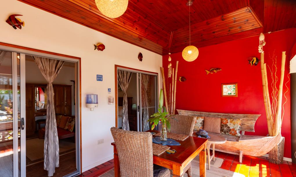 Nid'Aigle Lodge - Villa with Balcony