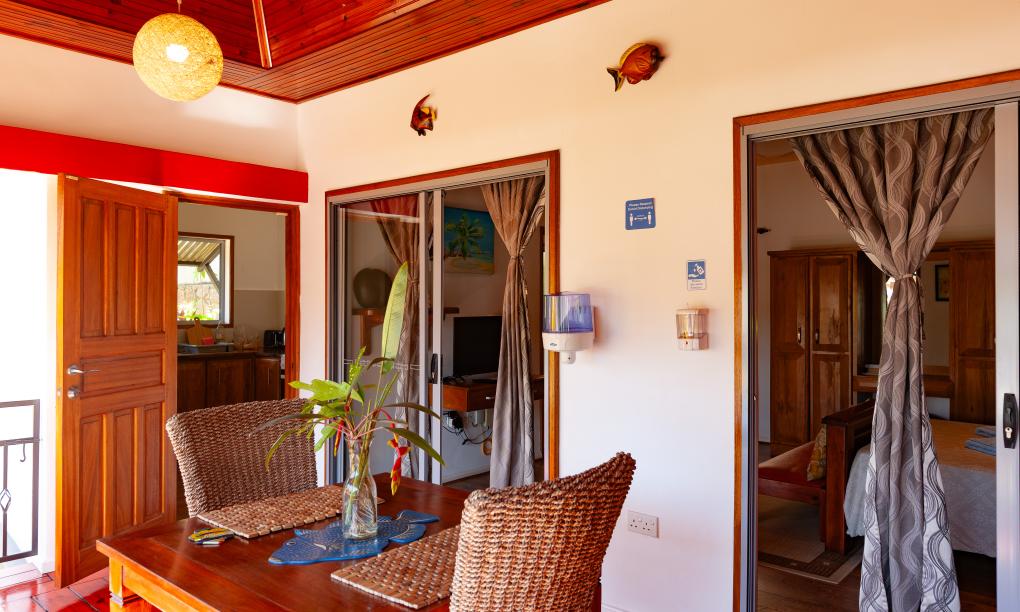 Nid'Aigle Lodge - Villa mit Balkon