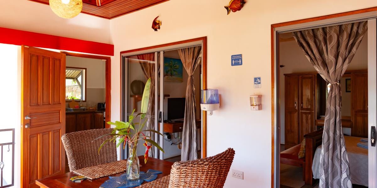 Nid'Aigle Lodge - Villa with Balcony