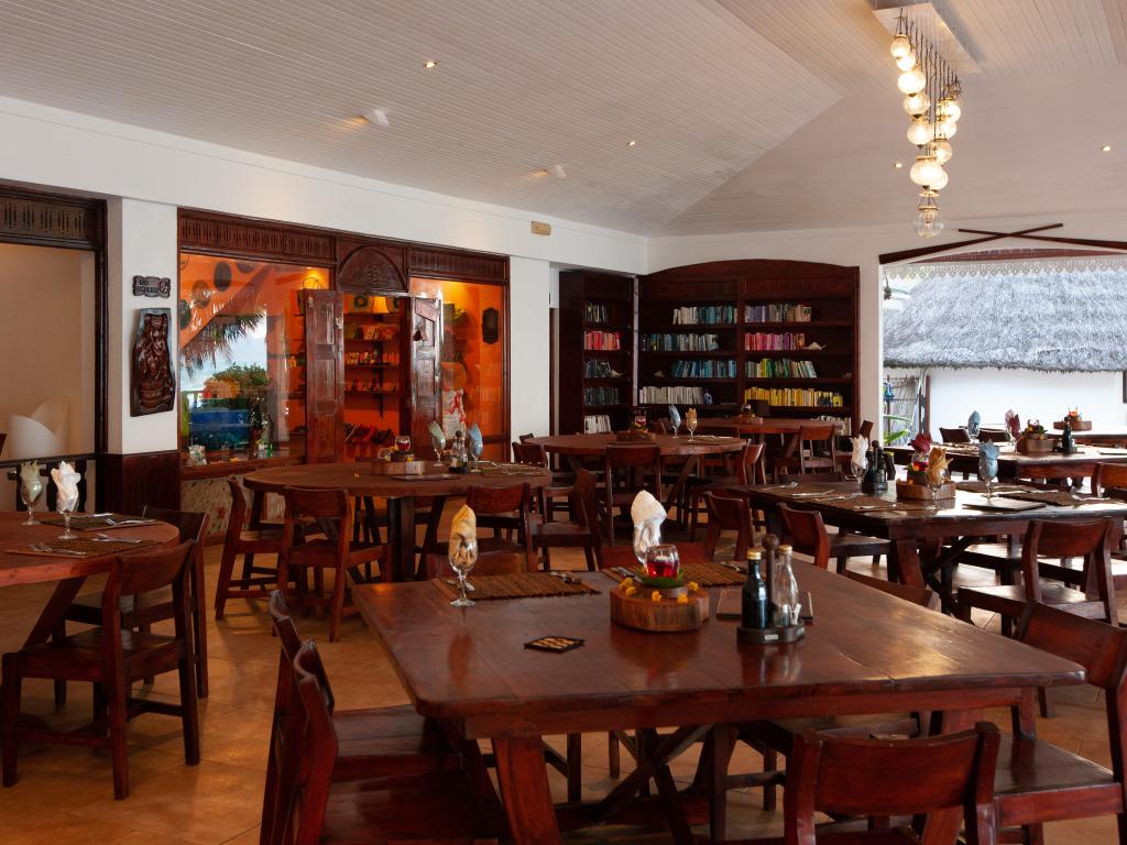 Hotel Cote D'Or Lodge - Photo 2