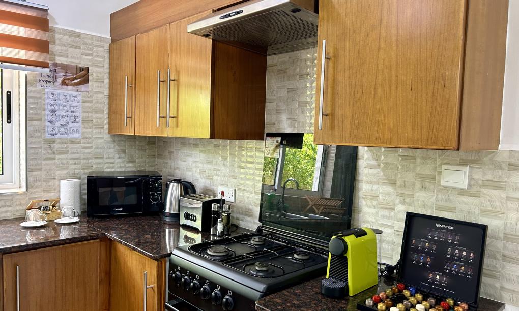 The Seaboards Apartments - 1-Bedroom Superior King Apartment