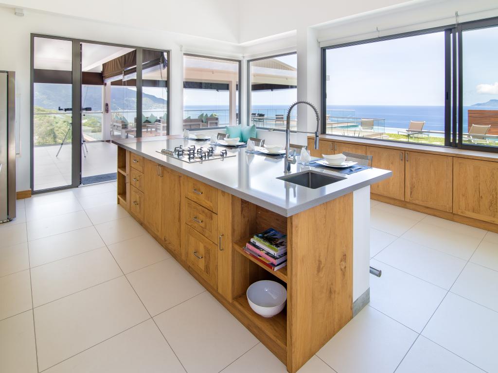 AquaBlu Villa - Photo 9