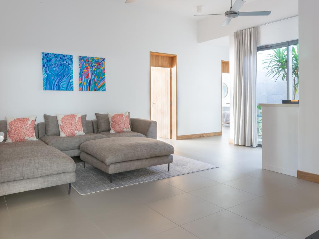 AquaBlu Villa - Photo 4