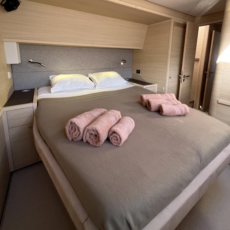 Dream Yacht Silhouette Dream Premium - Cabina Superior