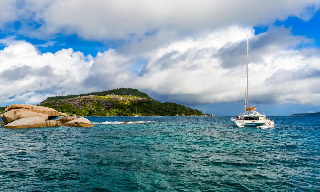 Dream Yacht Silhouette Dream