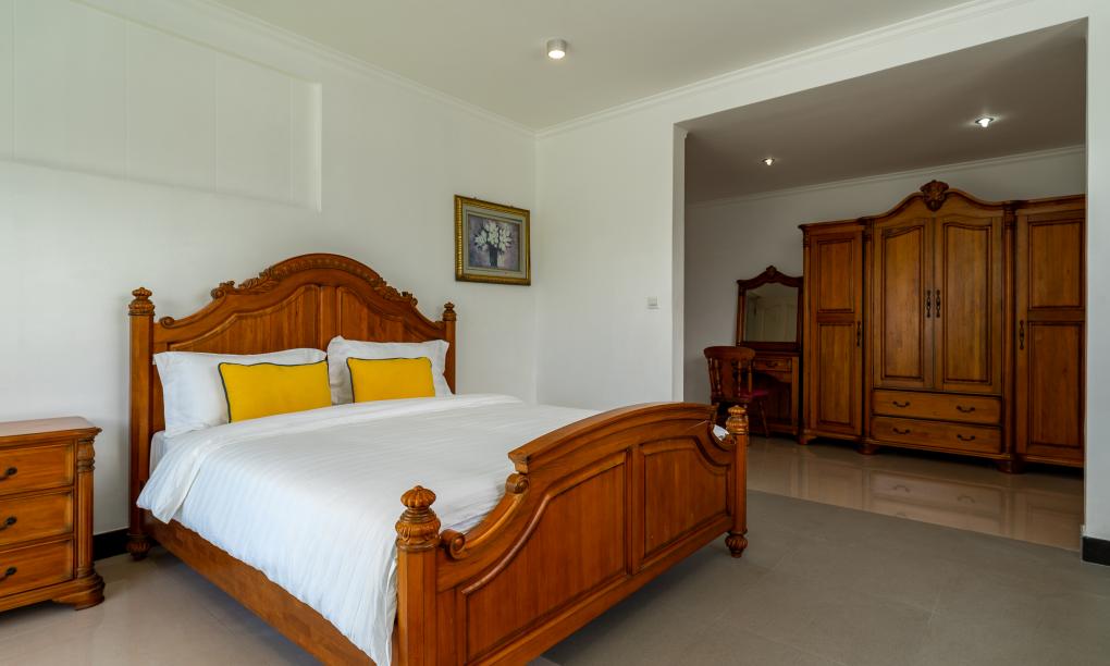 Amanda Luxury Villa - Standard Double Room with Pool View