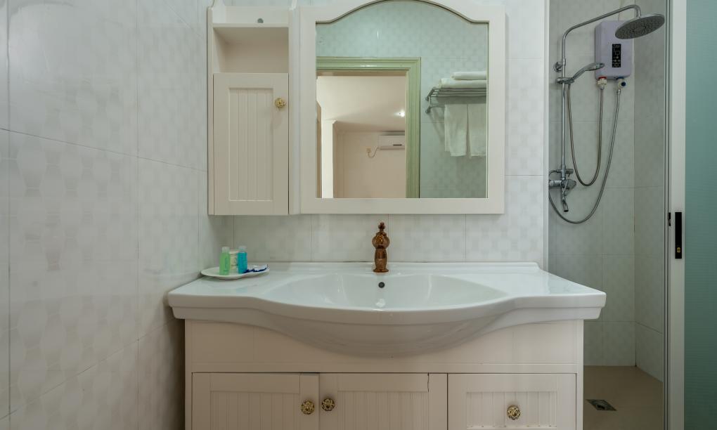 Amanda Luxury Villa - Standard Double Room with Pool View