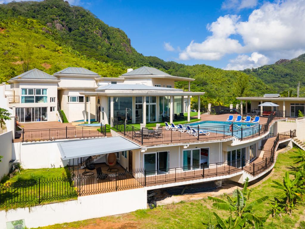 Amanda Luxury Villa - Photo 3