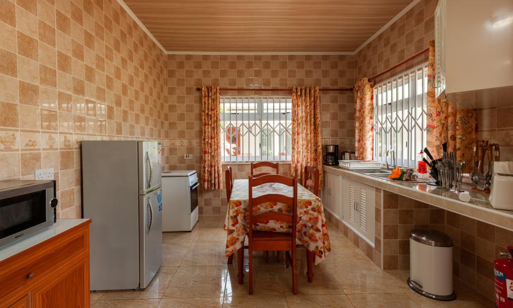 Belle Vacance Self Catering - 1-Bedroom Apartment