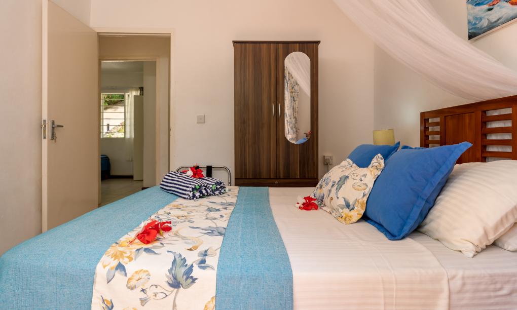 Pebbles Cove - 3-Bedroom House