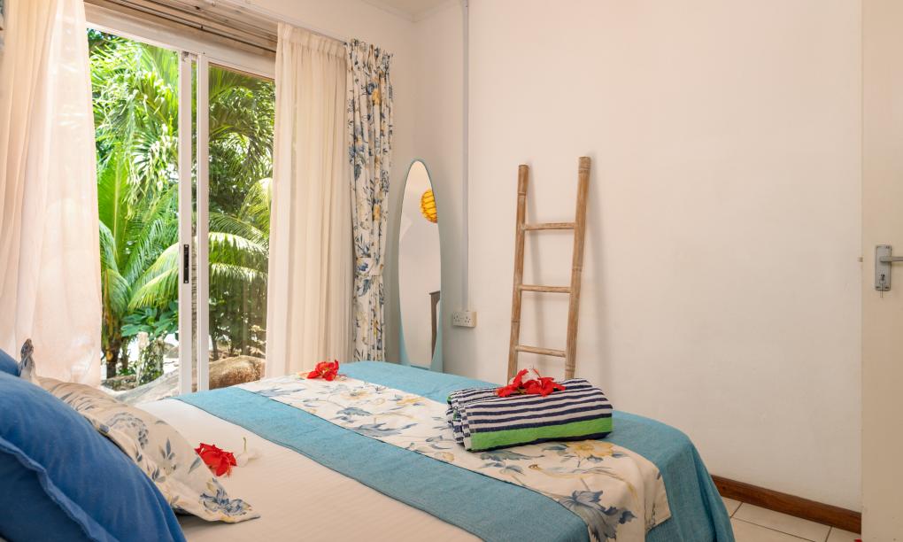 Pebbles Cove - 3-Bedroom House