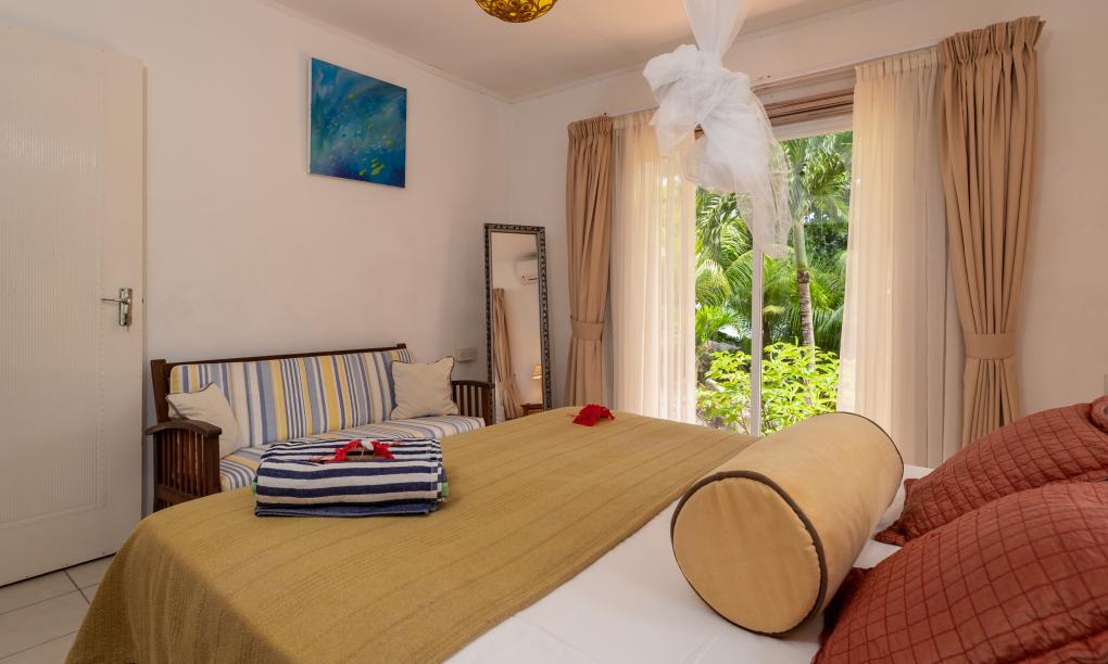 Pebbles Cove - 3-Bedroom House