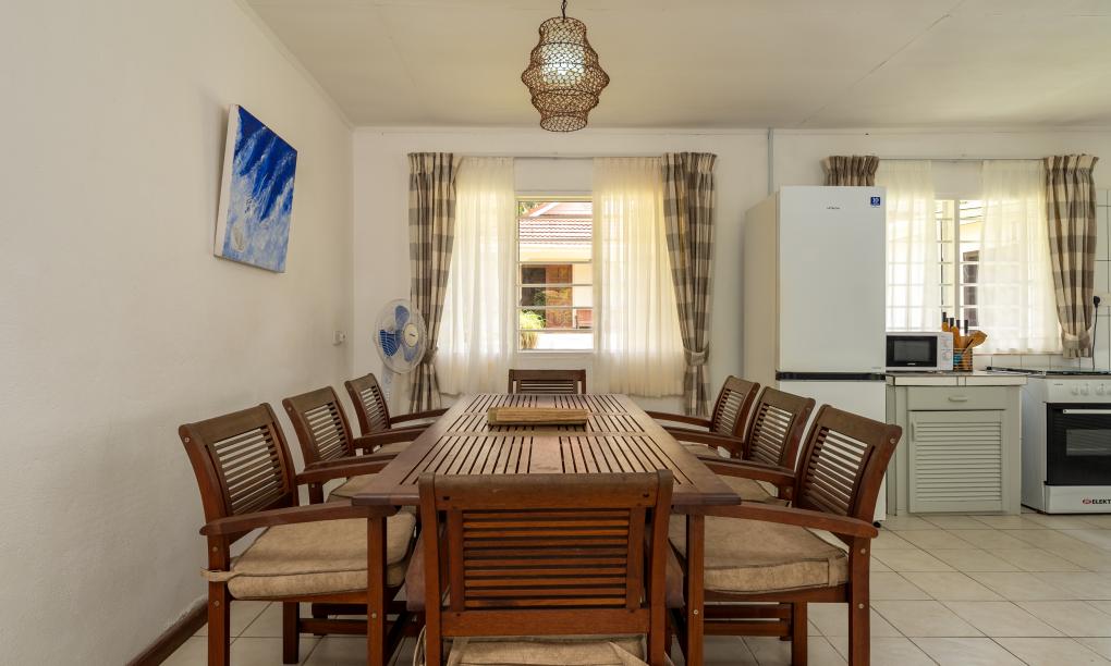 Pebbles Cove - 3-Bedroom House