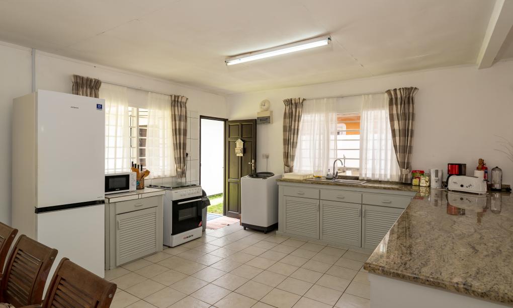 Pebbles Cove - 3-Bedroom House