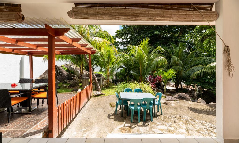 Pebbles Cove - 3-Bedroom House