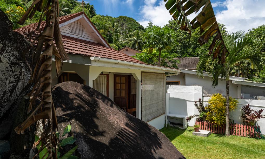 Pebbles Cove - Studio