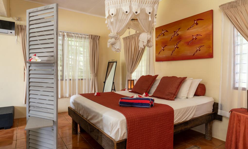 Pebbles Cove - Studio