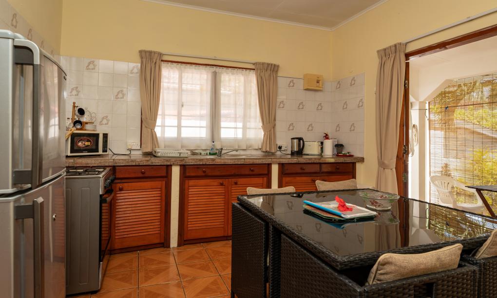 Pebbles Cove - Studio