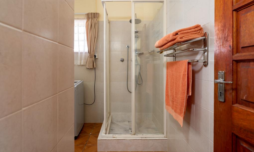 Pebbles Cove - Studio