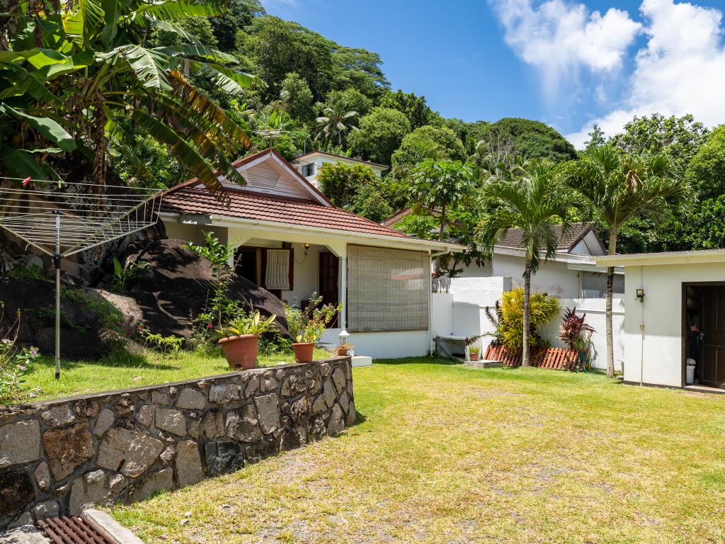 Pebbles Cove - Photo 8