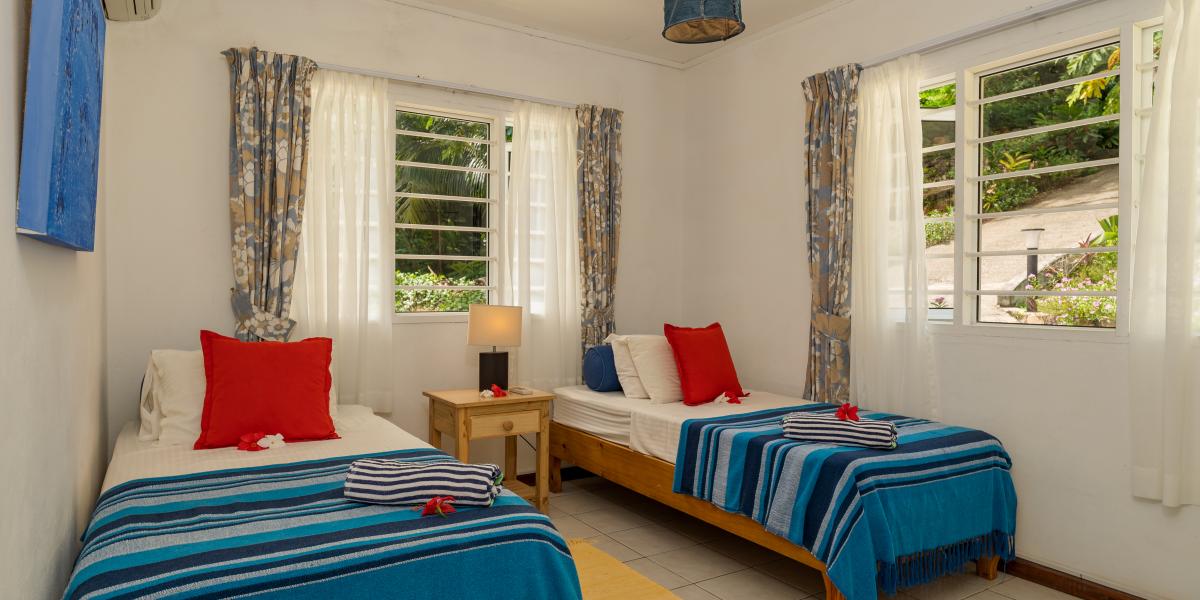 Pebbles Cove - 3-Bedroom House