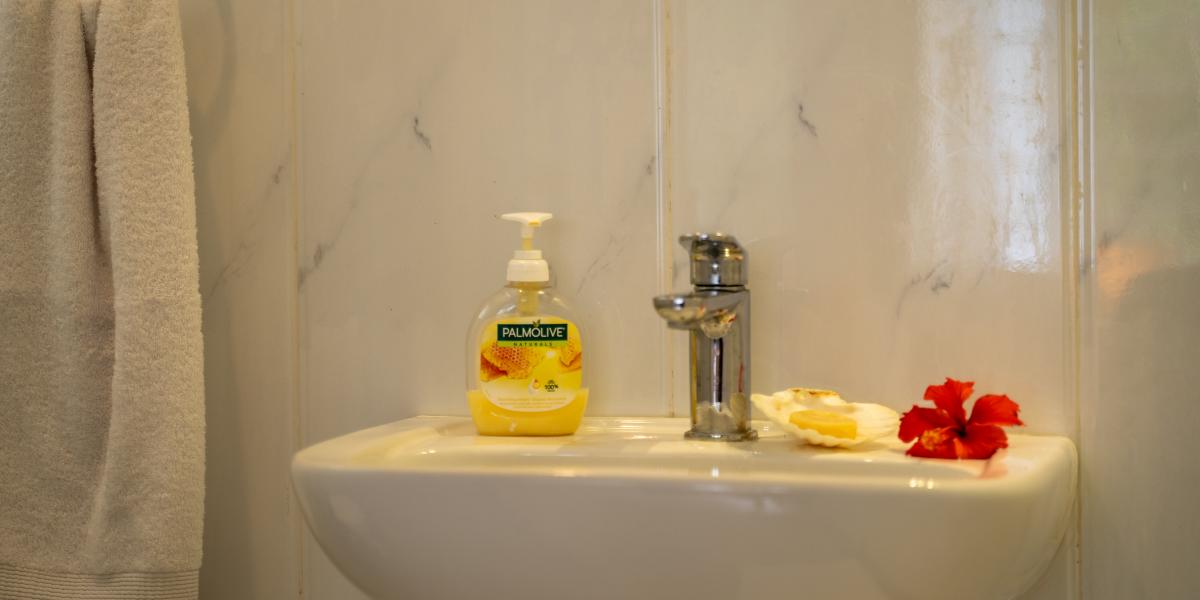 Pebbles Cove - 3-Bedroom House