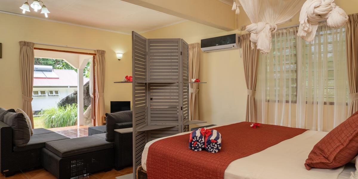 Pebbles Cove - Studio