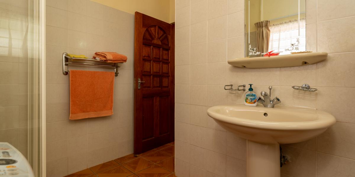 Pebbles Cove - Studio