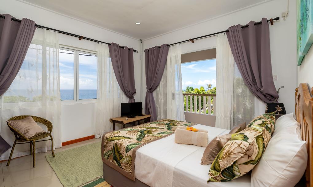 Dusk to Dawn - Villa